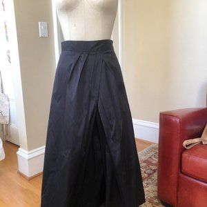 Monique Lhuillier Black Silk Skirt, sz 10